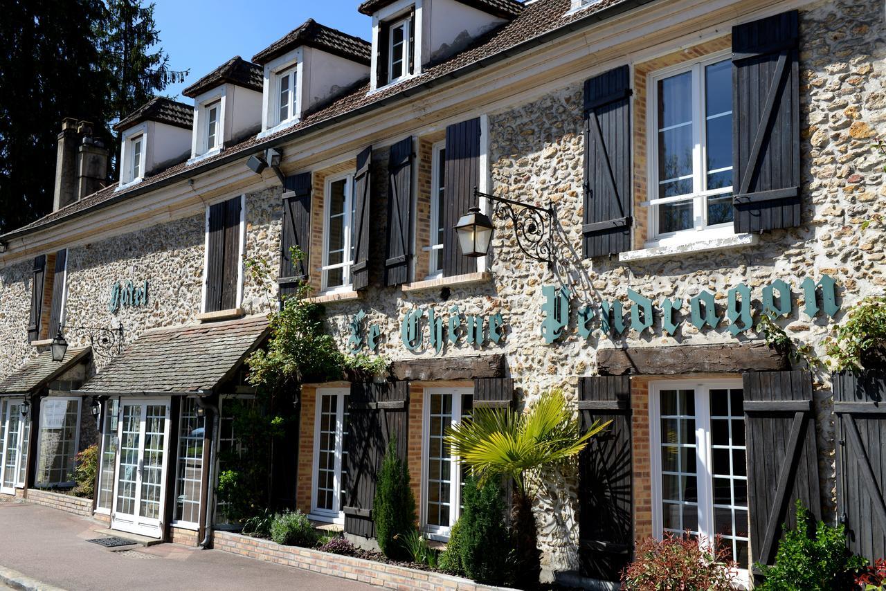 Hôtel Le Chene Pendragon à Saint-Léger-en-Yvelines Chambre photo